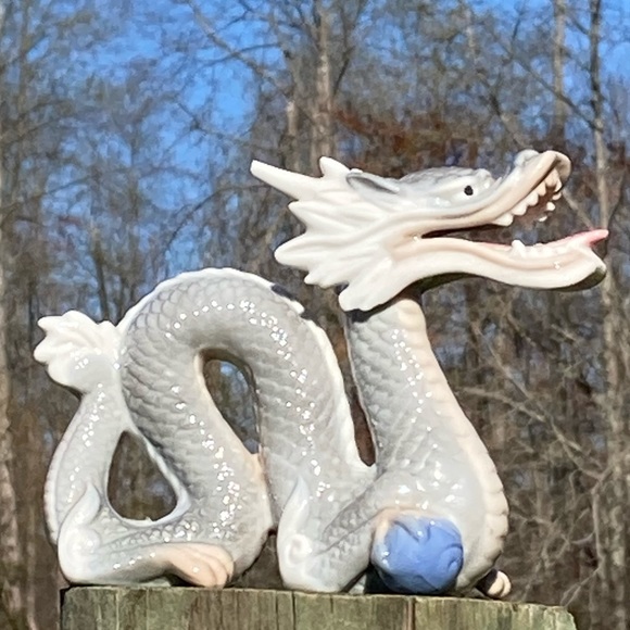 Incredible Yoshimi K Porcelain Dragon!! - Picture 1 of 14